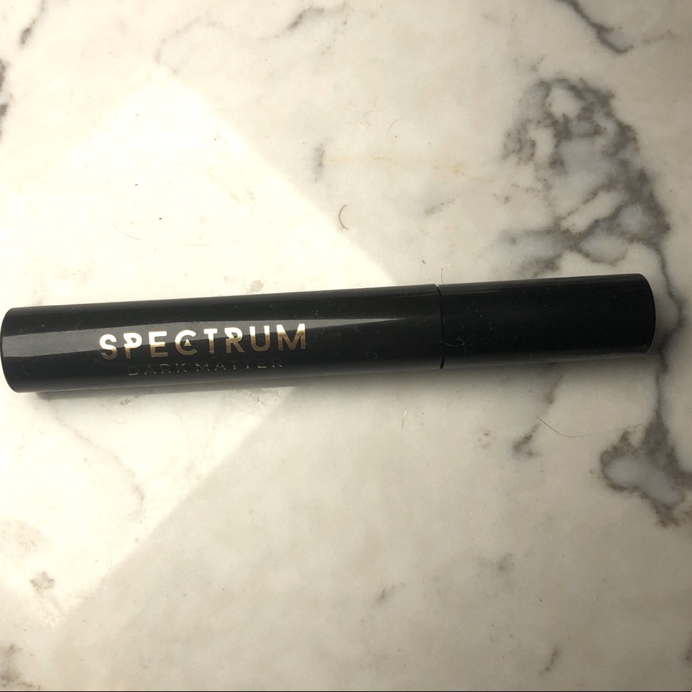 Spectrum Collections Dark Matter Mascara